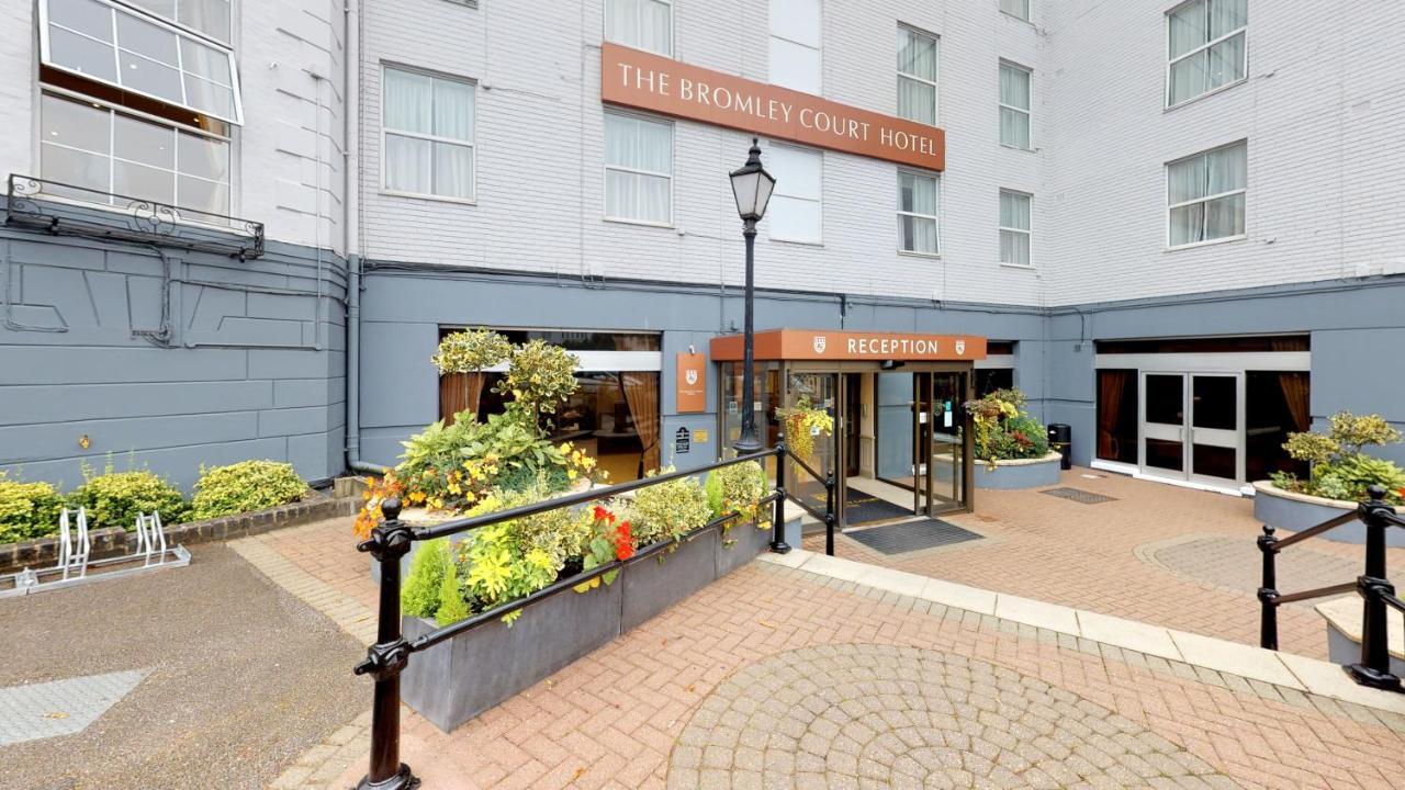 Bromley Court Hotel London Exterior foto